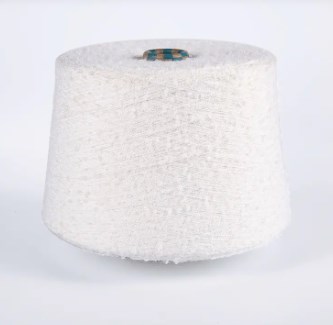 Ako vysokovýkonná polyesterová priadza odolná voči opotrebovaniu zlepšuje trvanlivosť tkaniny?